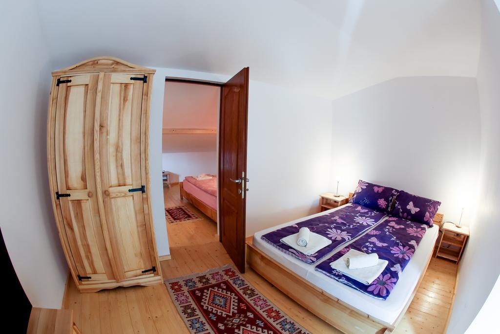 Landhaus Bed&Breakfast Viseu de Sus Room photo