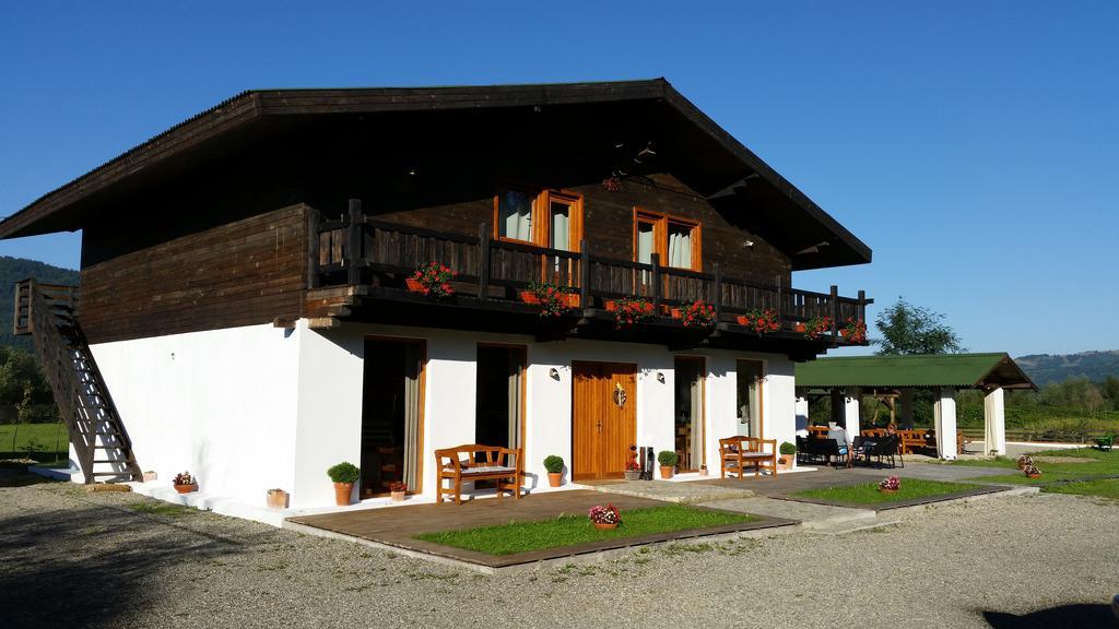 Landhaus Bed&Breakfast Viseu de Sus Exterior photo