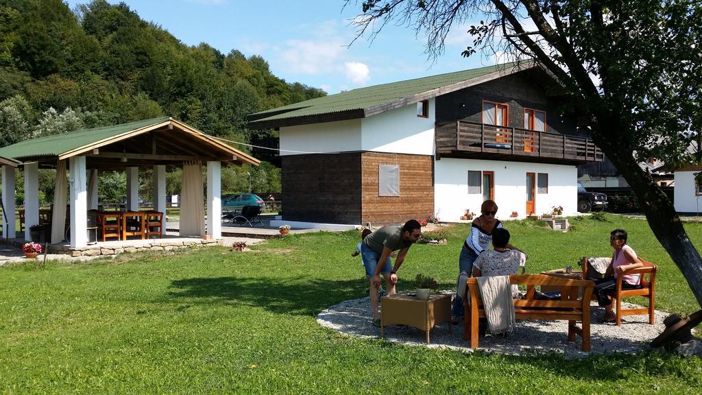 Landhaus Bed&Breakfast Viseu de Sus Exterior photo